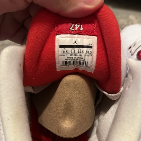 Air Jordan 3 Retro NRG - Picture 4 of 9